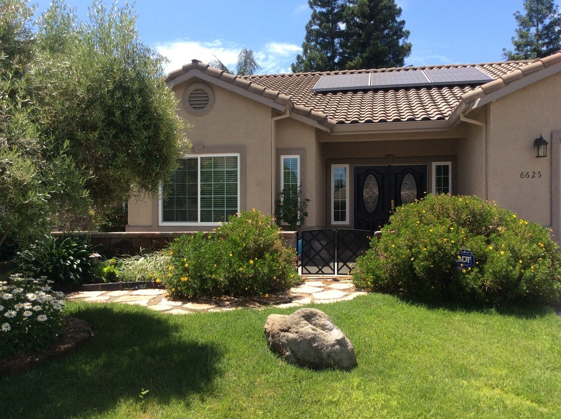 6625 River Mesa Dr, Riverbank, CA 95367 House Rental in Riverbank, CA