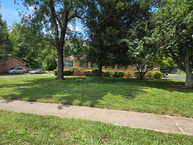 Foto del edificio - 11617 S Williamsburg Dr