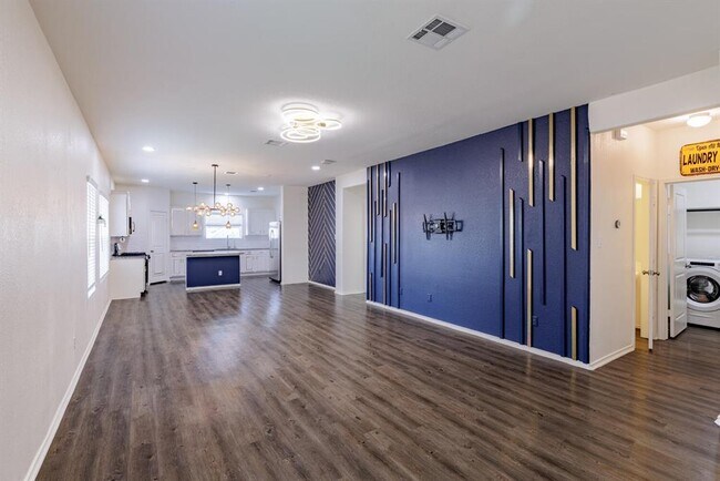 Foto del edificio - 149 Wind Flower Ln