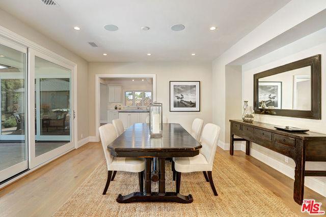 Foto principal - 400 N Saltair Ave