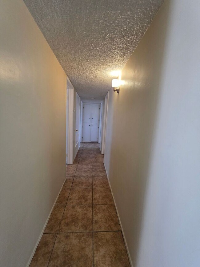 Foto del edificio - 2805 Cambria Ave