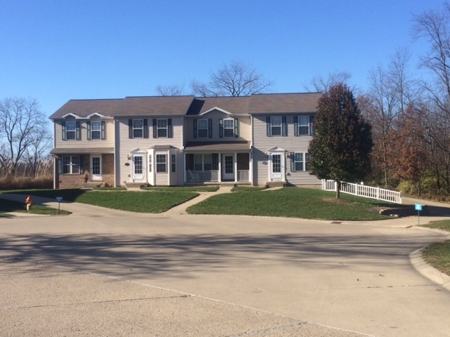 Building Photo - 573 James Dr