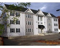 Primary Photo - 70 Oak St