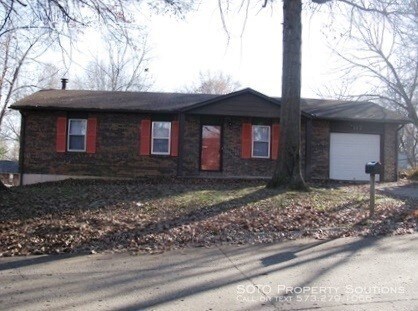 Building Photo - 117 Green Acres Dr