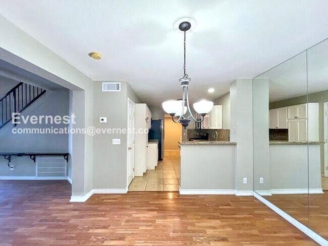 Building Photo - 7633 W Allano Way