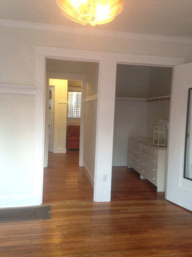 vista de la entrada - 422 El Centro St