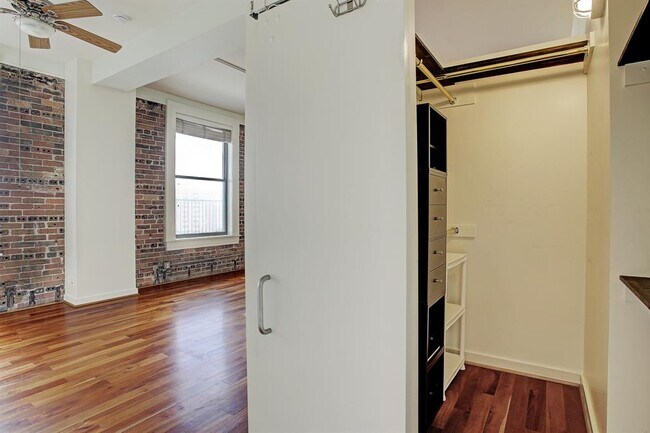 Foto del edificio - 915 Franklin St