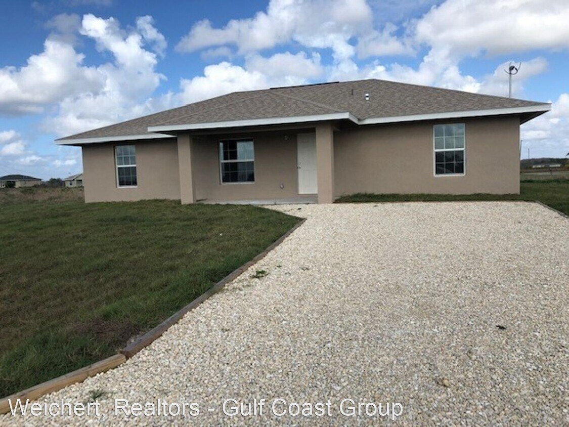 Primary Photo - 4 br, 2 bath House - 9010 South Indio Circle