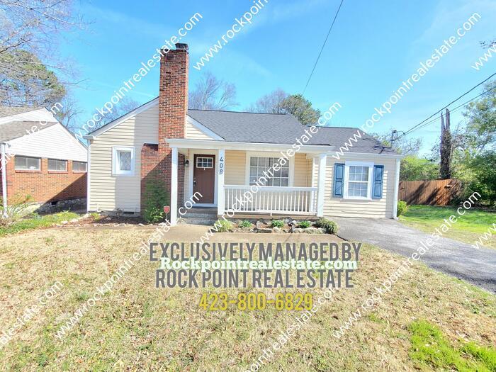 Primary Photo - 408 S Howell Ave