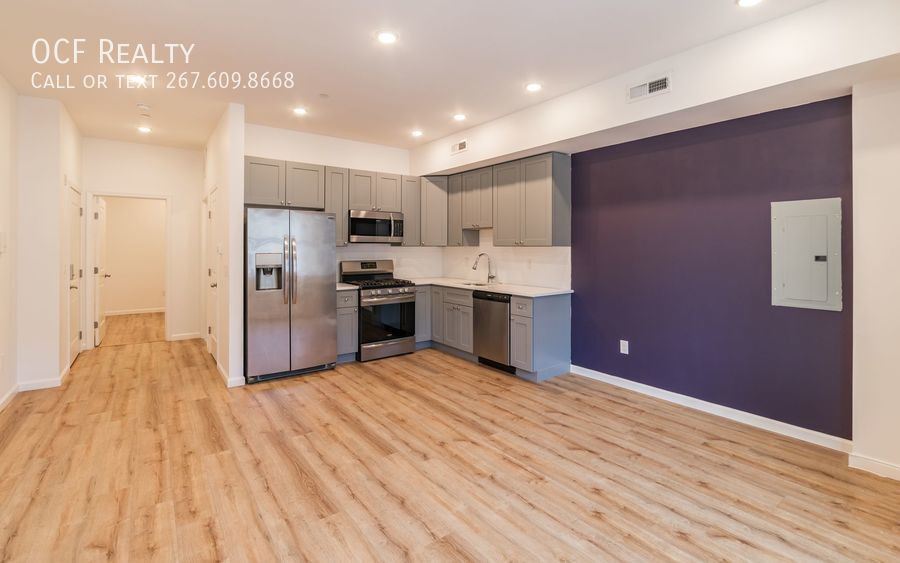 Primary Photo - 1 Bed Queen Village Apartment