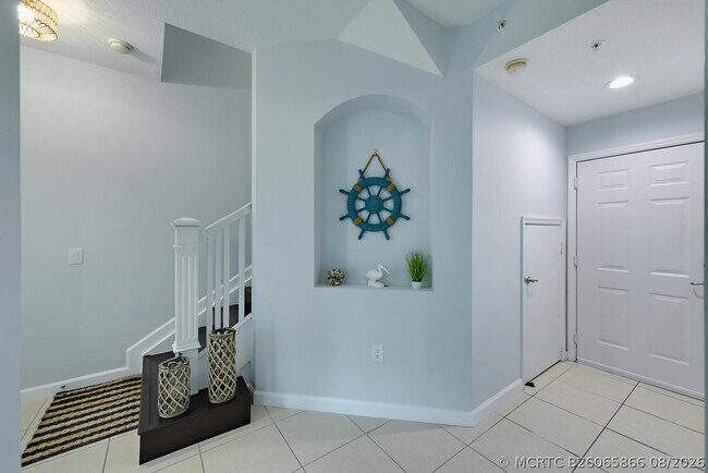 Foto del edificio - 2570 Gardens Pkwy