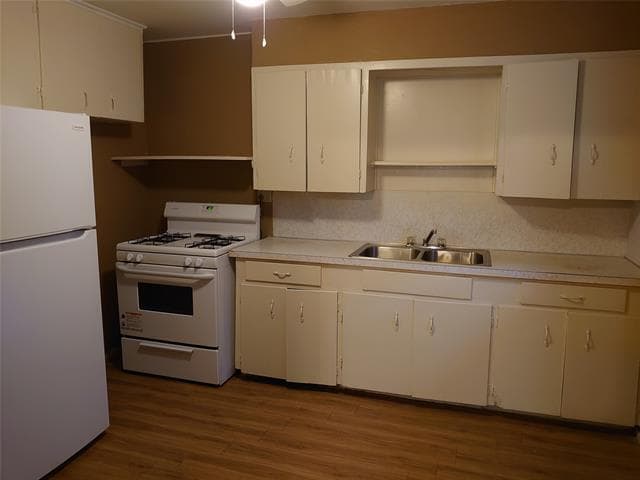 Building Photo - 1325 S 27th St