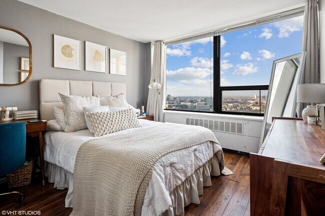 Foto del edificio - Gold Coast 1bed/1bath Apartment