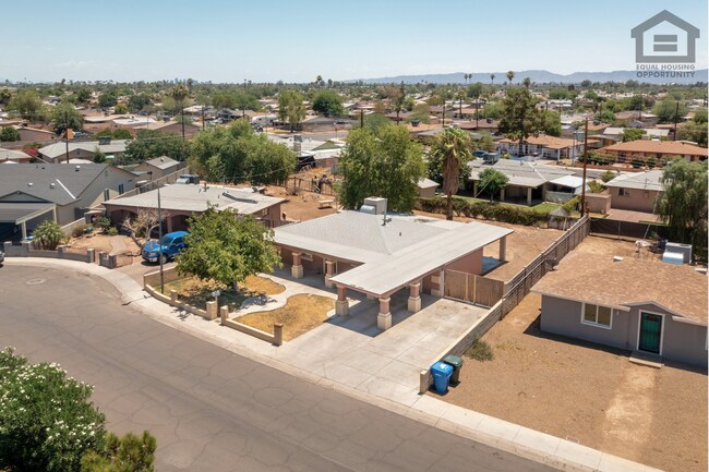 Building Photo - 6321 W Whitton Ave