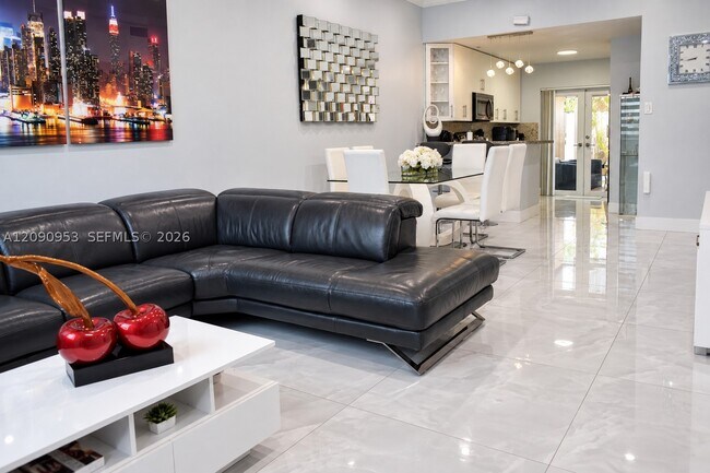 Foto del edificio - 4814 SW 145th Ave