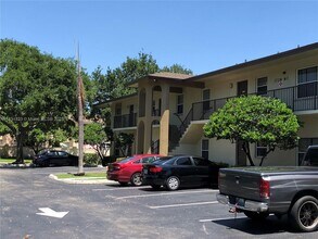 Building Photo - 3736 NW 91st Ln