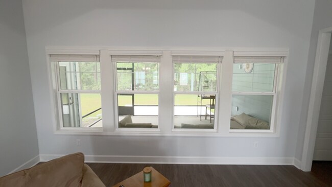 Foto del edificio - 4/3 fairly new & updated home!