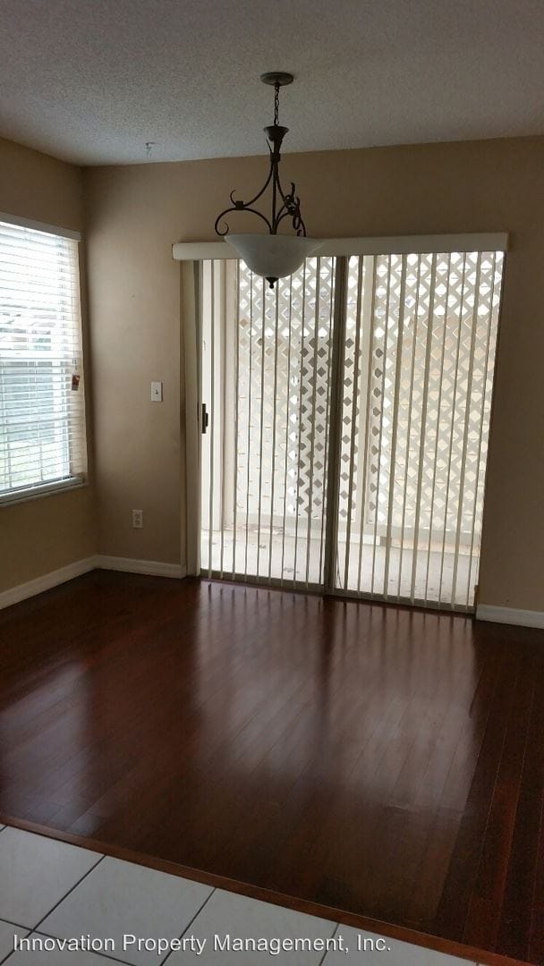 Building Photo - 620 Glenwood Ct