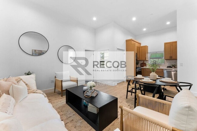 Building Photo - 6730 Mohawk St