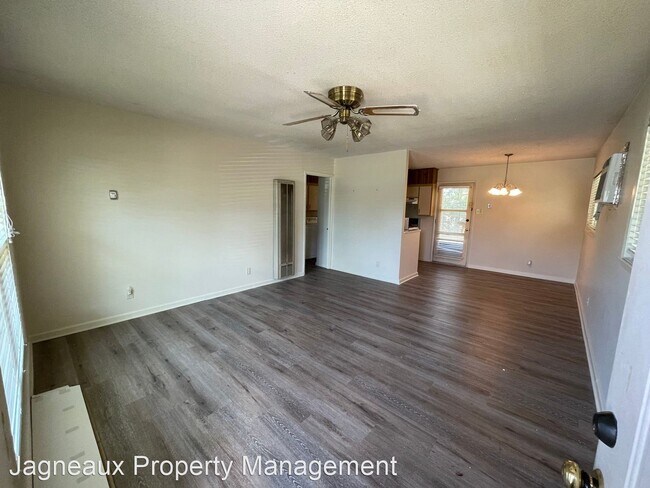 Building Photo - 3 br, 1.5 bath House - 1416 Cactus Dr