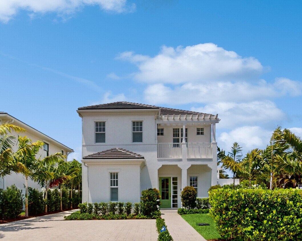 Foto principal - 713 Lake Ave N