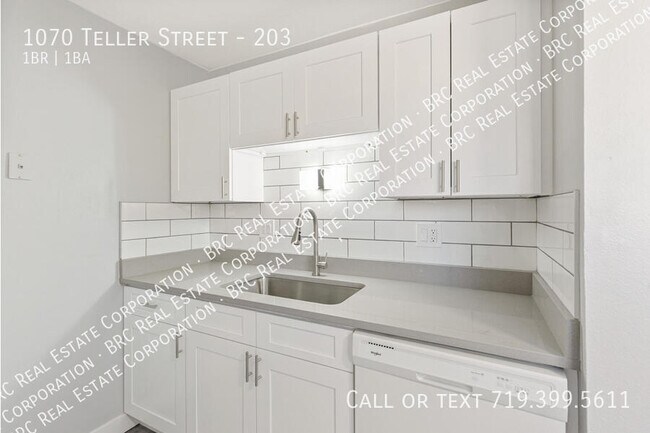 Building Photo - 1070 Teller St