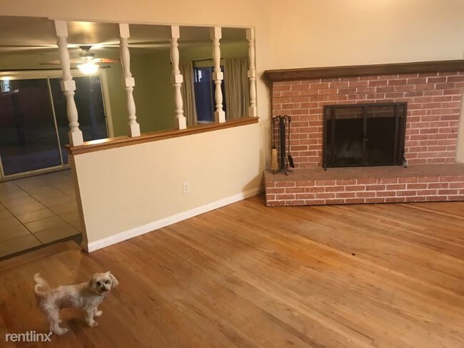 Building Photo - 4 br, 2 bath House - 821 Diamond Circle