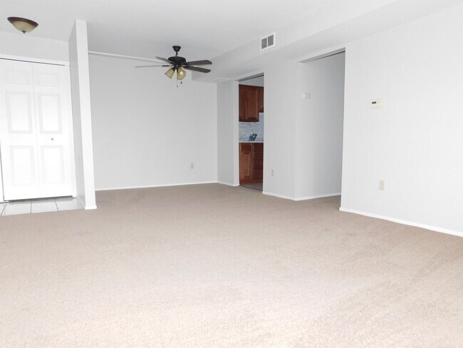 Building Photo - 5050 DOYLE ROAD304