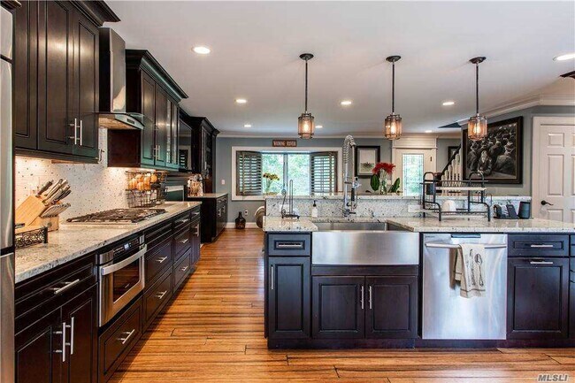 Building Photo - 55 Emmetts Ln