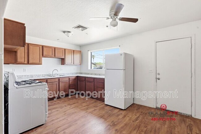 Building Photo - 5644 S 7th St