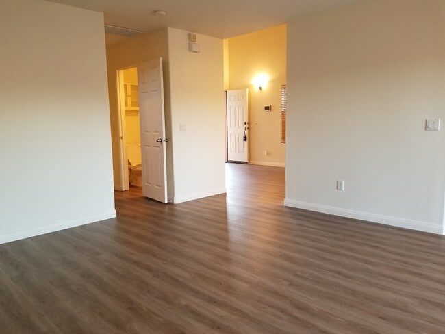 Sala de estar y sala familiar - 13746 Gateway View Dr