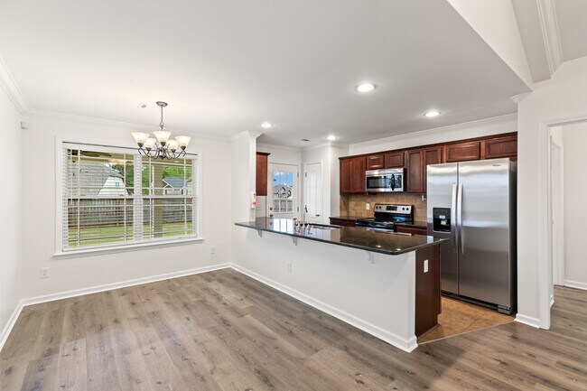 Kitchen and Dinning - 827 Berkshire Ct