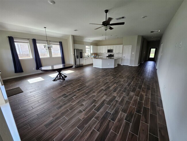 Building Photo - 23838 Via Leoni Dr