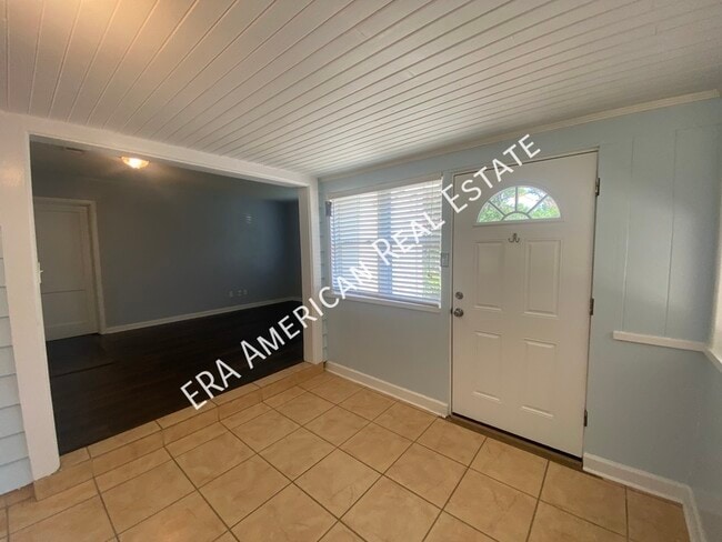 Building Photo - 9 Okahatchee Cir SE