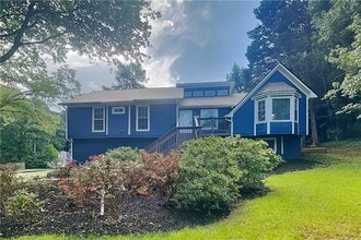 Building Photo - 1179 Norfolk Dr NW