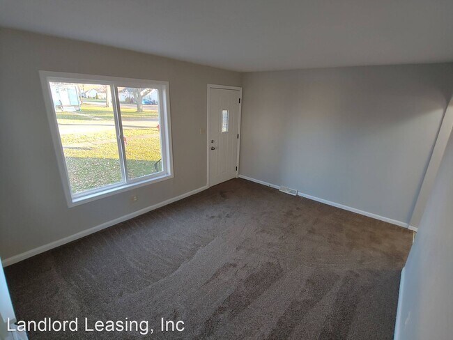Building Photo - 3 br, 1 bath House - 692 Pasadena Avenue