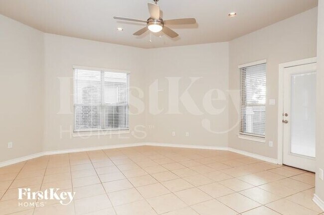 Building Photo - 8810 Kallison Arbor