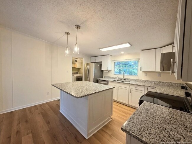 Building Photo - 54 W Tryon Ct