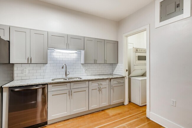 Building Photo - 1515 East 9th Avenue, Unit 209