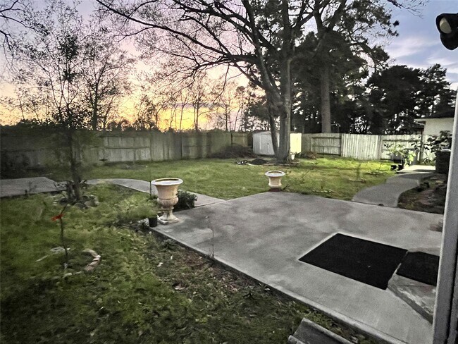 Foto del edificio - 28723 Sedgefield St