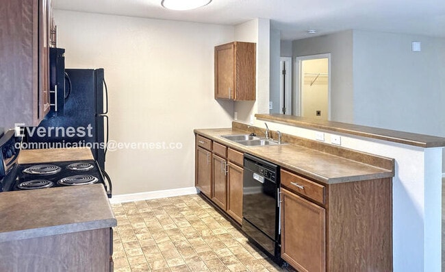 Foto del edificio - 29766 Westfield Dr