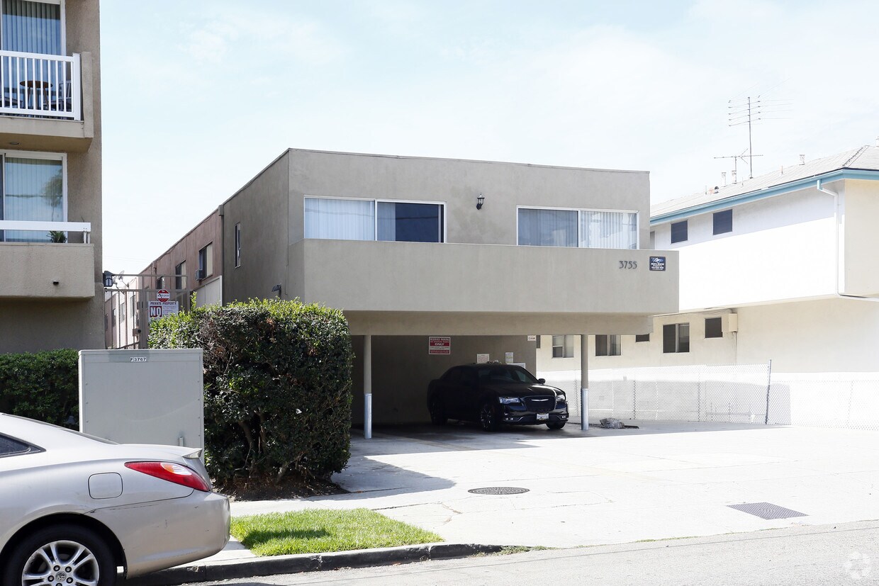 Building Photo - 3755 Clarington Ave