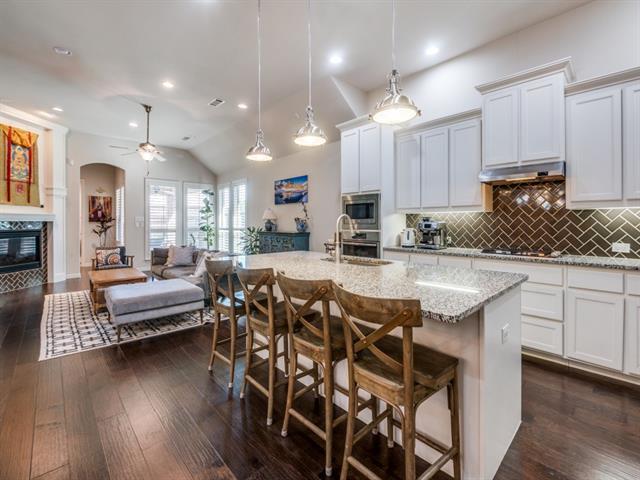 Building Photo - 915 Enchanted Wood Dr