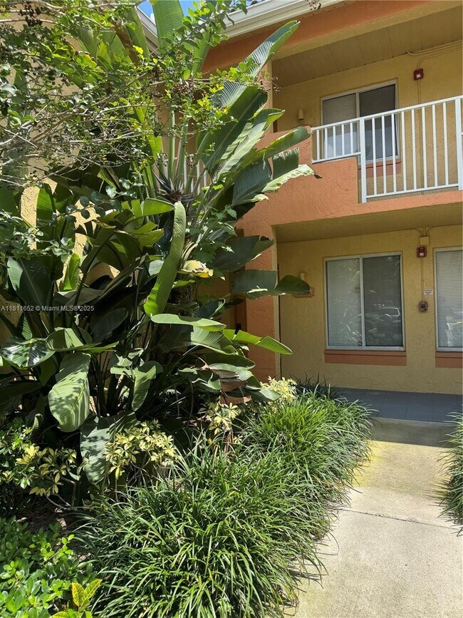 Foto del edificio - 905 Coral Club Dr