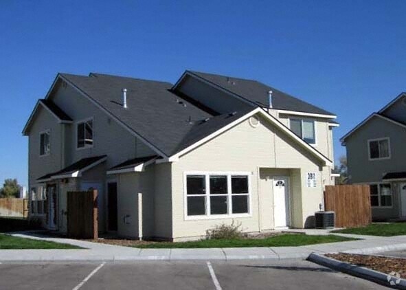 Building Photo - 3911 Idaho Ave