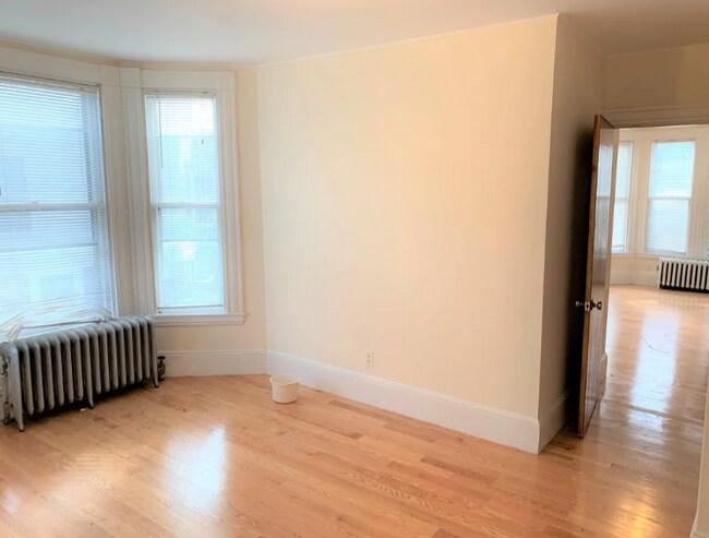 Foto del edificio - 381 Harvard St