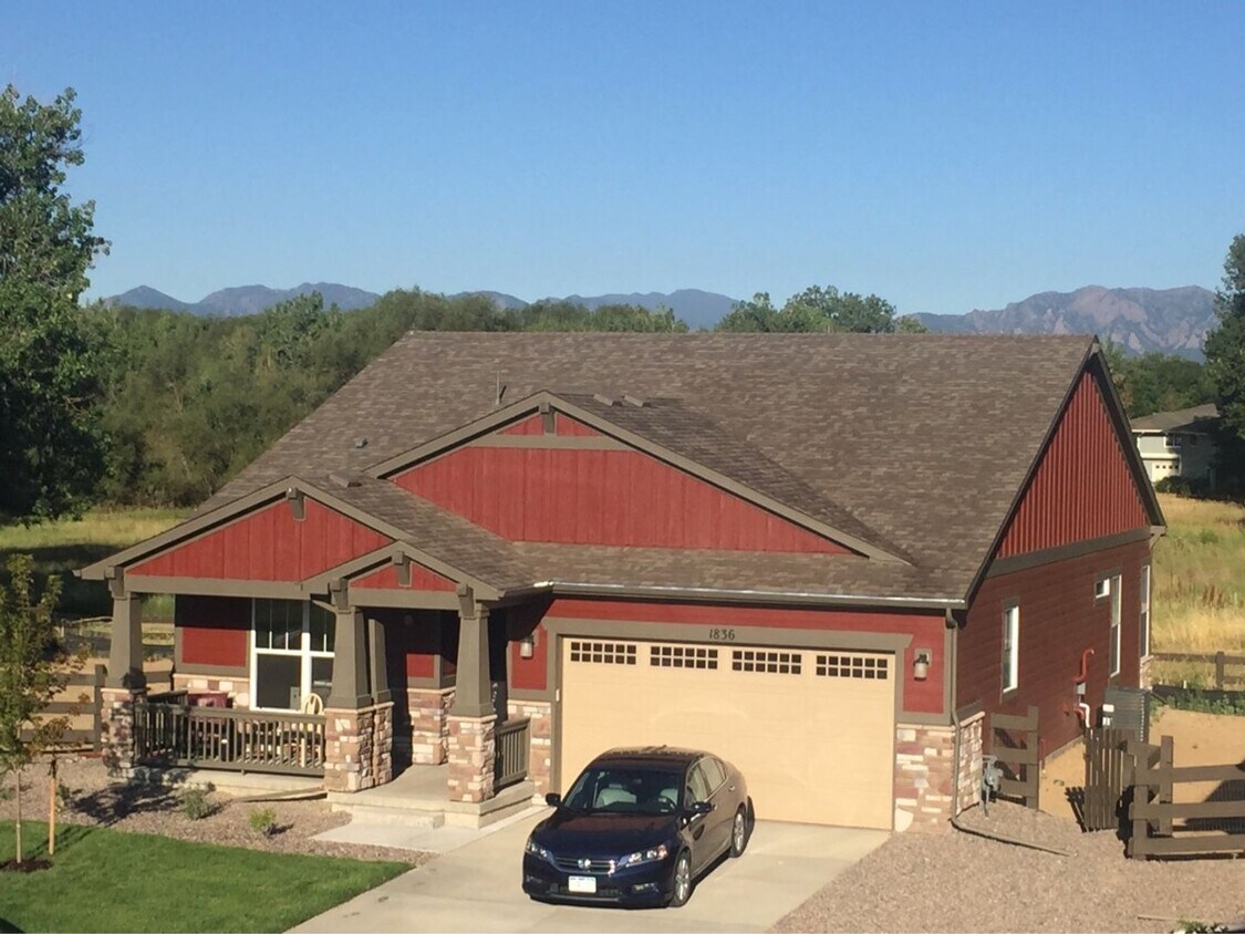 LOVELY 3 BD + STUDY/3 BA RANCH HOME IN THE... House Rental in