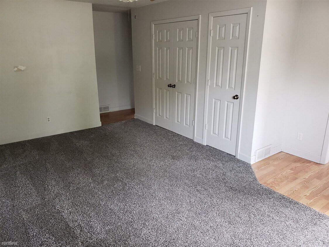 Building Photo - 3 br, 1 bath Duplex - 134 Santa Fe Drive A