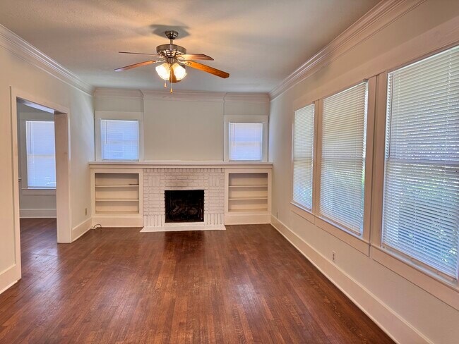 Photo - 4522 McKinney St House