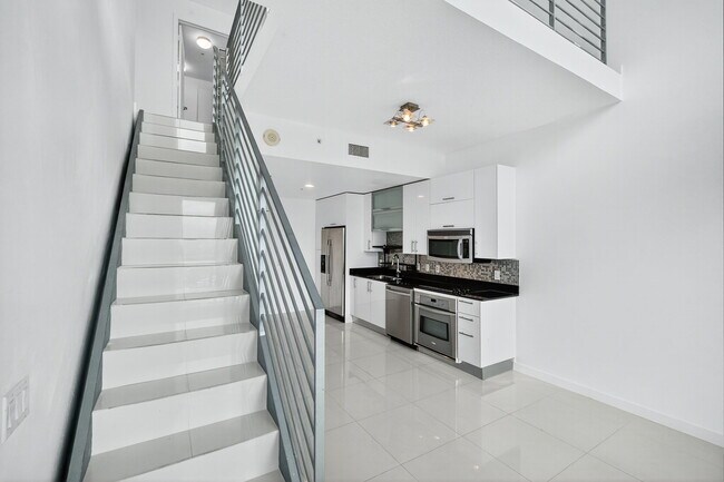 Foto del edificio - 60 SW 13th St